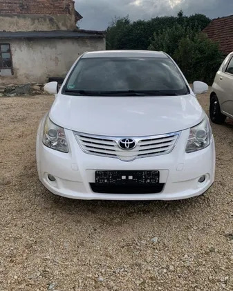 samochody osobowe Toyota Avensis cena 28700 przebieg: 101587, rok produkcji 2011 z Wołów